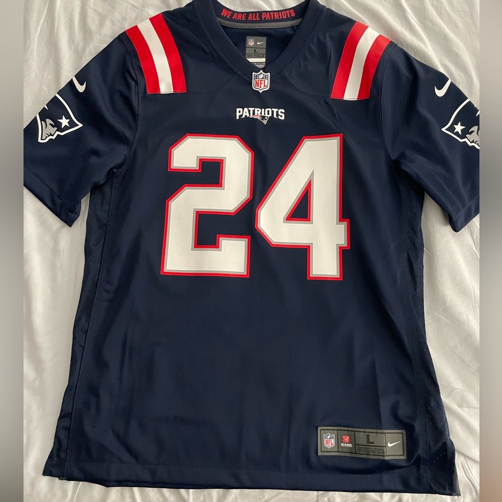 Stephon Gilmore Jersey (Men’s L)